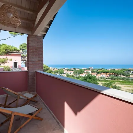 Castel Del Mare Suites&apartments Aparthotel