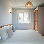 Castel Del Mare Suites&apartments 4*
