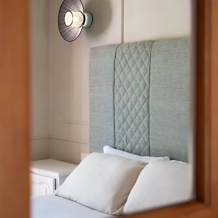 아파트호텔 Castel Del Mare Suites&apartments *