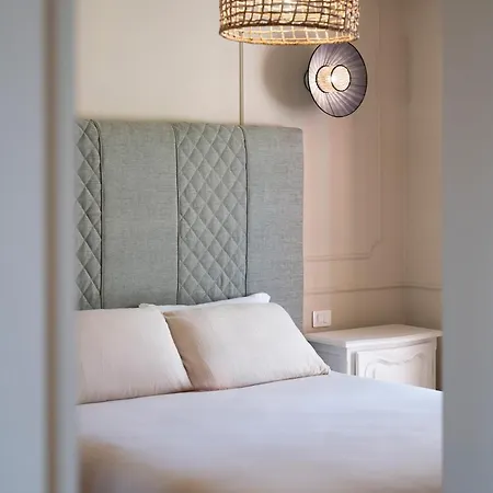 아파트호텔 Castel Del Mare Suites&apartments *