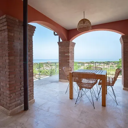 Castel Del Mare Suites&apartments *