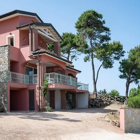 Castel Del Mare Suites&apartments Apartahotel 4*