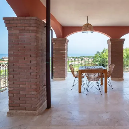 Castel Del Mare Suites&apartments 4* San Vincenzo