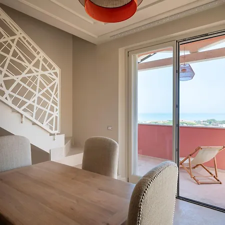 Castel Del Mare Suites&apartments * 산빈첸초